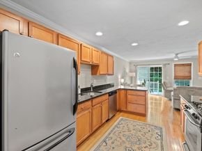 32 Whispering Pine Cir 32, Worcester MA 01606