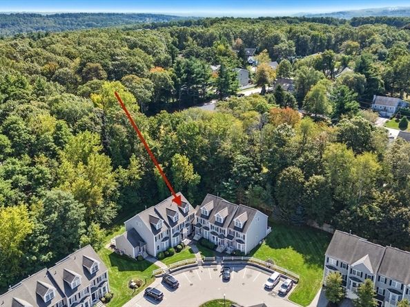 32 Whispering Pine Cir 32, Worcester MA 01606