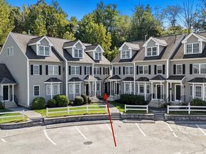 32 Whispering Pine Cir 32, Worcester MA 01606