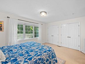 32 Whispering Pine Cir 32, Worcester MA 01606