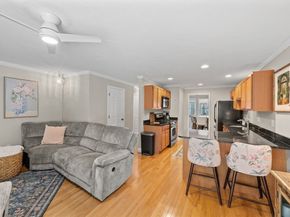 32 Whispering Pine Cir 32, Worcester MA 01606