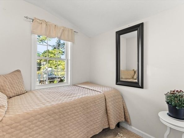 21 Hillside Road, Plymouth MA 02360