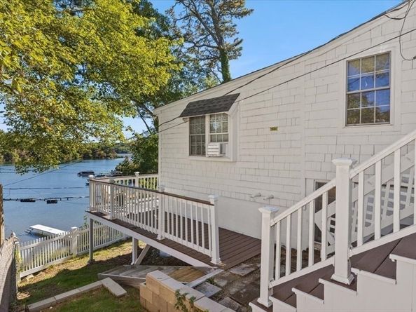 21 Hillside Road, Plymouth MA 02360