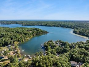 21 Hillside Road, Plymouth MA 02360