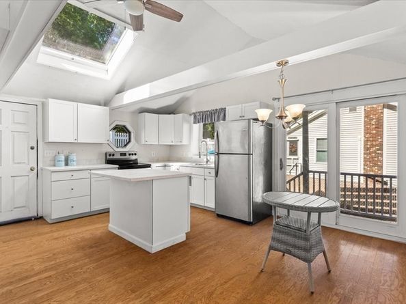 21 Hillside Road, Plymouth MA 02360