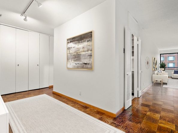 65 East India Row 10G, Boston MA 02110