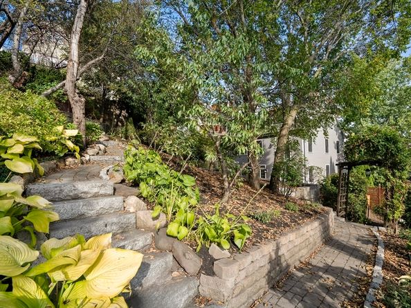 64 Walker St, Boston MA 02129