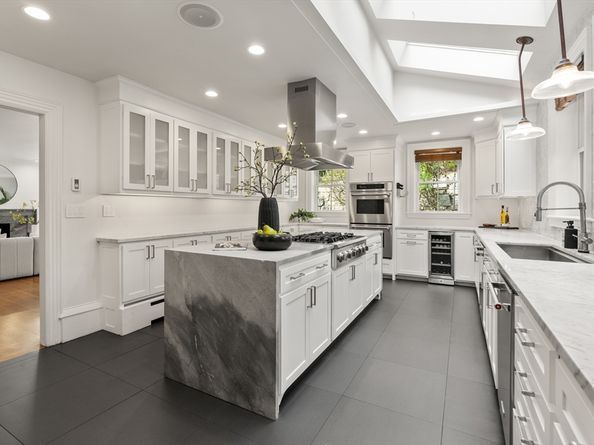 64 Walker St, Boston MA 02129