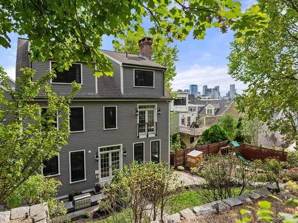 64 Walker St, Boston MA 02129