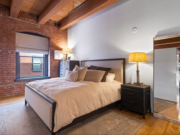 21 Wormwood St 412, Boston MA 02210