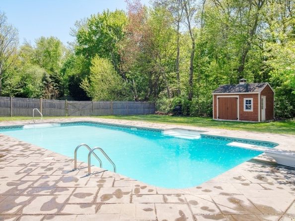46 Frairy Street, Medfield MA 02052