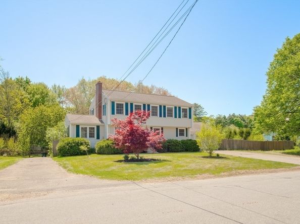 46 Frairy Street, Medfield MA 02052