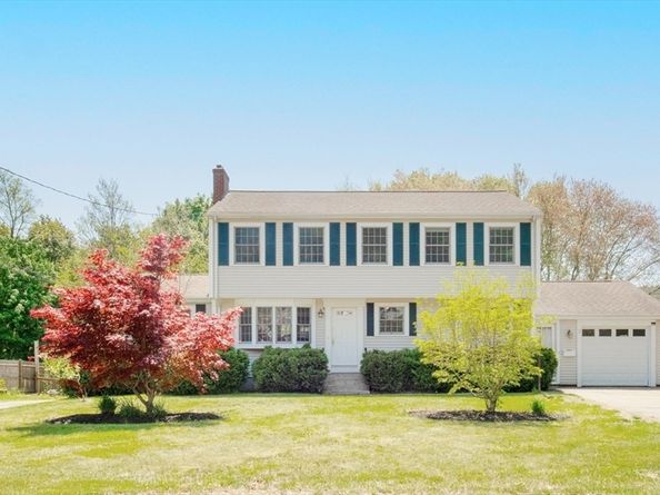 46 Frairy Street, Medfield MA 02052