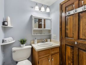 4 Anderson Way 2, Malden MA 02148