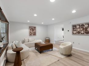 4 Anderson Way 2, Malden MA 02148