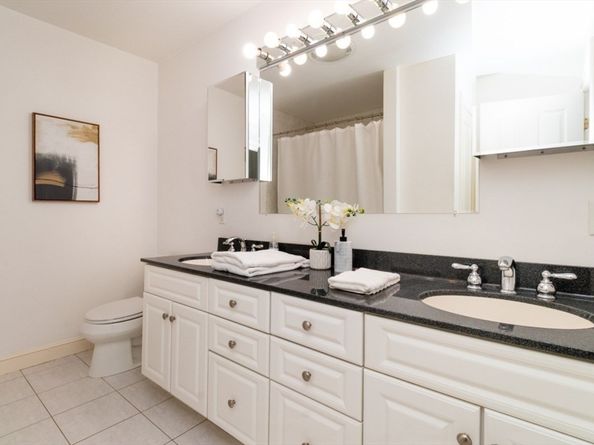 12-20 Richardson Street 14, Newton MA 02458