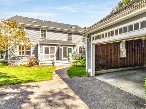 12-20 Richardson Street 14, Newton MA 02458