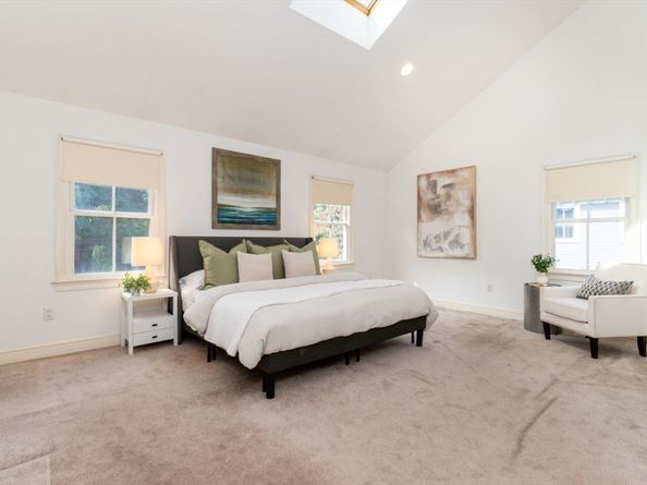 12-20 Richardson Street 14, Newton MA 02458