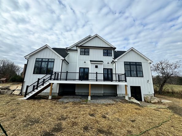 11 Mallard Lane 8, Bolton MA 01740
