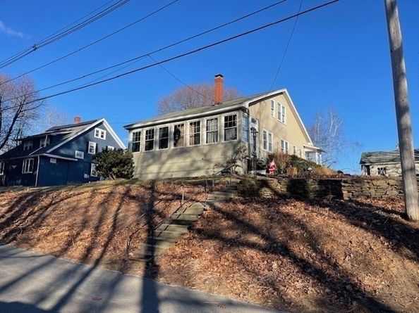 135 Henshaw St, Leicester MA 01524