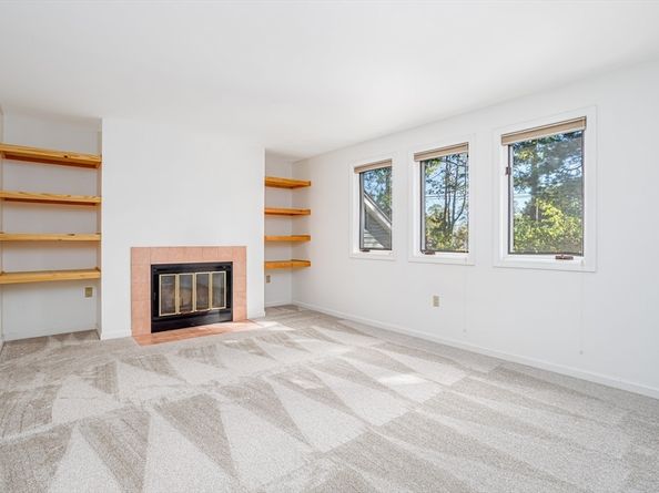 535 South St 42A, Fitchburg MA 01420