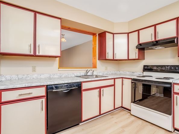 535 South St 42A, Fitchburg MA 01420