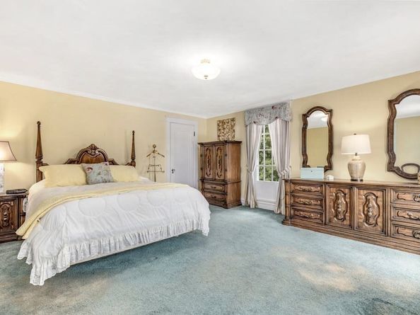 647 Main Street, Shrewsbury MA 01545