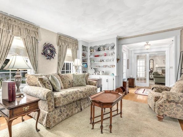 647 Main Street, Shrewsbury MA 01545