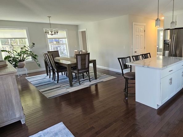 12 Sutton St, Peabody MA 01960