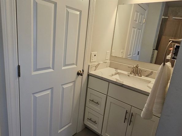 12 Sutton St, Peabody MA 01960