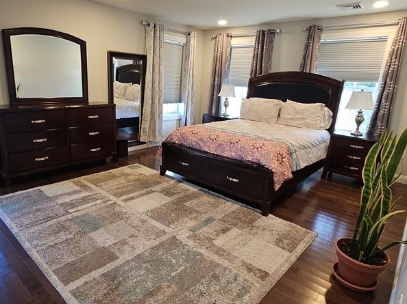 12 Sutton St, Peabody MA 01960