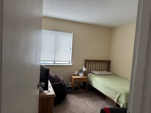 57 Village Brook Lane 5, Natick MA 01760
