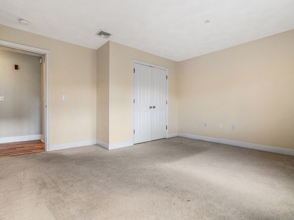 216 Rangeway 192, Billerica MA 01862