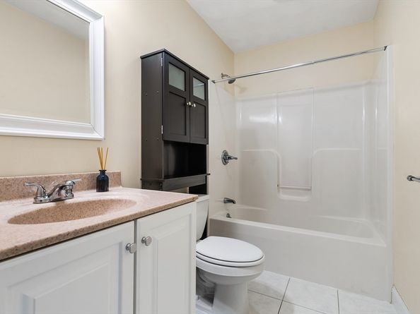 216 Rangeway 192, Billerica MA 01862