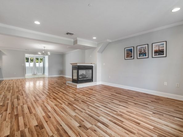 216 Rangeway 192, Billerica MA 01862