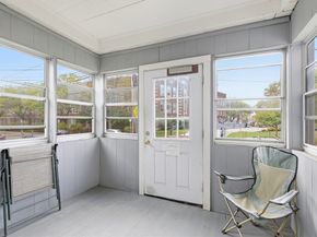 656-658 Metropolitan Ave, Boston MA 02136