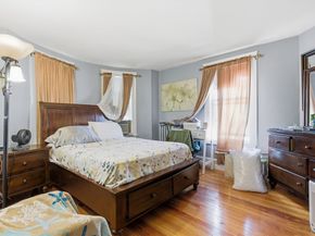 656-658 Metropolitan Ave, Boston MA 02136