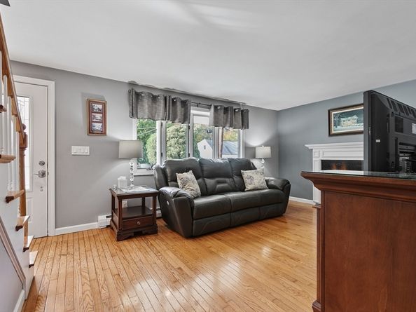 1 Violet Rd, Burlington MA 01803