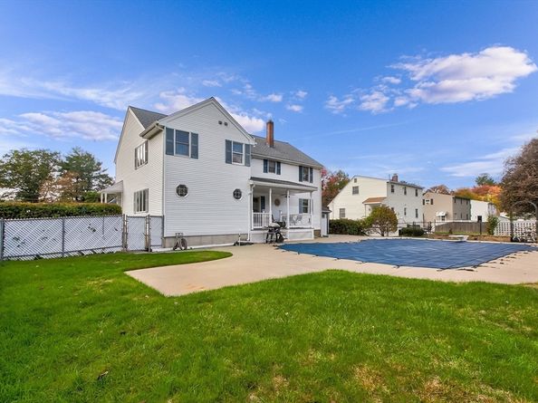 1 Violet Rd, Burlington MA 01803