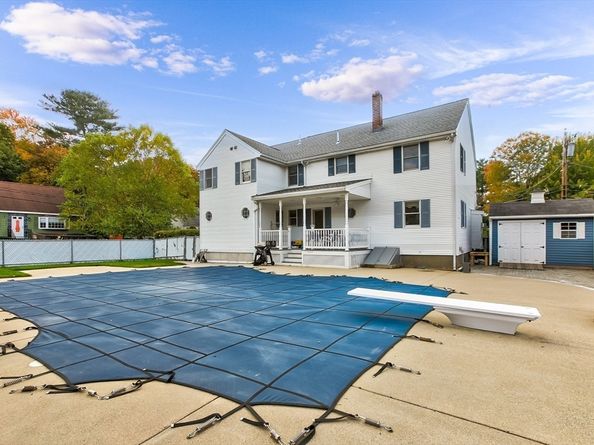 1 Violet Rd, Burlington MA 01803