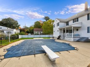 1 Violet Rd, Burlington MA 01803