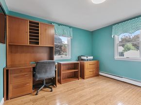 1 Violet Rd, Burlington MA 01803