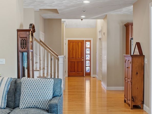 121 Cortland Drive 121, North Andover MA 01845