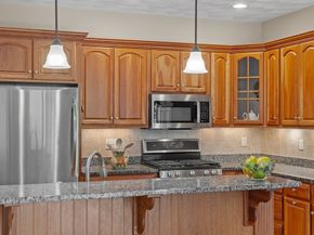 121 Cortland Drive 121, North Andover MA 01845