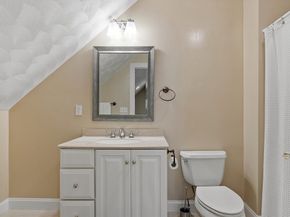121 Cortland Drive 121, North Andover MA 01845