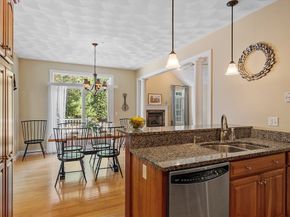 121 Cortland Drive 121, North Andover MA 01845