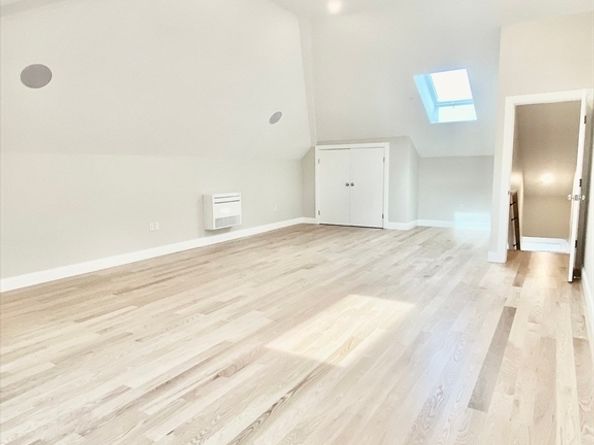 15 Yuill Circle 1, Boston MA 02136