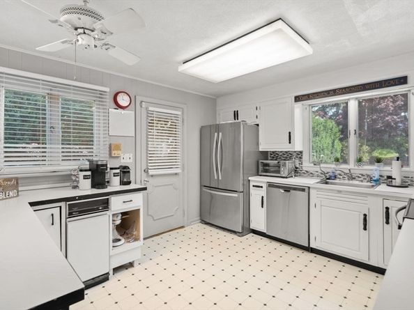 209-211 Suffolk Ave, Revere MA 02151