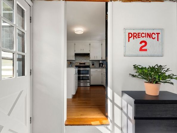 121 Hillside Ave, Quincy MA 02170