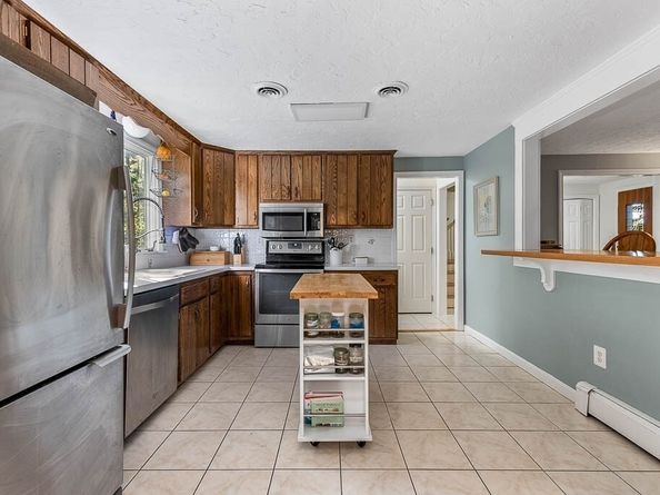 10 Trayer Road, Canton MA 02021